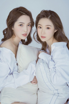 沉沦同学胯下的美妇